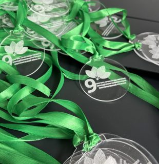 Заказать дизайн и производство наградных медалей для научной конференции в Бресте